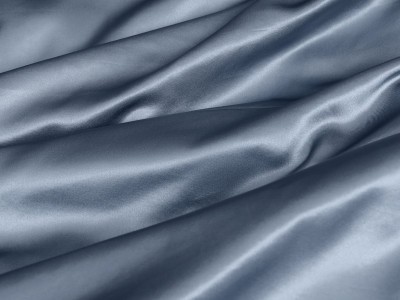 Шовк Mulberry та мікрофібра BlueSoft™: що це за матеріали